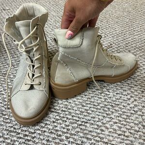 Combat boots New never used!